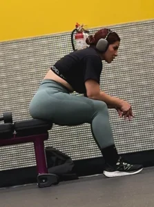 Latina in Green leggings knew I was capping