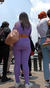 PAWG mexicana en Leggings