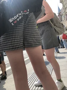 Two Teen Girls in Matching Shorts With Slim Legs on the Crosswalk Large Creepshots Gallery