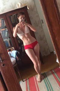 Sexy Chick Mirrir Selfie in Lingerie