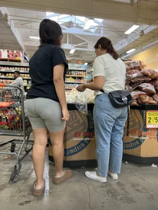College freshman Latina VPL
