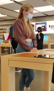 Apple store beauty