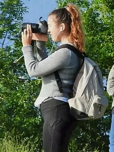 Curvy little photographer - cute & (mostly) unaware [014]