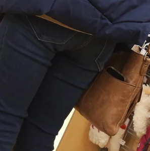 Tight college girl in the checkout line!