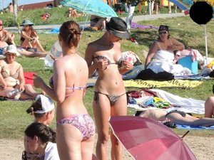 Candid beach and bikini babes