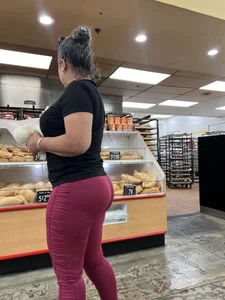 BANGER 10/10 GILF latina