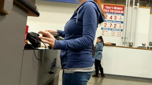 Costco redheaded milf in tight jeans