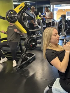 Blond bends in front of me with vpl at gym
