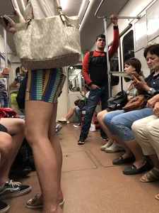 Stocky Milf in Sandals and Short Skirt Subway Train Creepshots