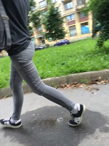 Cute Teen in Tight Jeans City Candid