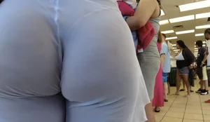 Latina cheeks in see through flares VTL / (Not OC)
