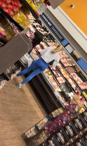 Tall Blonde Pawg blue leggings