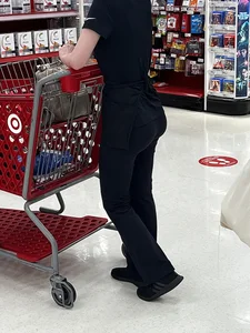 BEAUTIFUL college teen with INSANE bubble butt MUST SEE