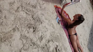 Brazillian beach creepshots, huge gallery of candid girls in swimsuits