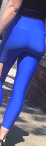 Ass cheeks hanging out of shorts, hot beach ass and some other shots. Who’s the hottest?