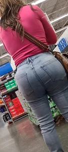 BBL in tight jeans latina