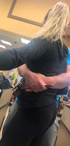 Grocery store girl in line with a nice ass in leggings