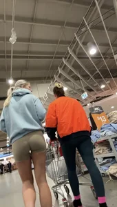 Blondie with skin color shorts and some milfs rocking the bubble butts today at the mall