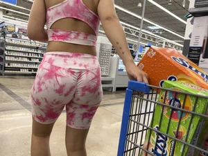Public Beauties Series | PINK spanks on massive ass