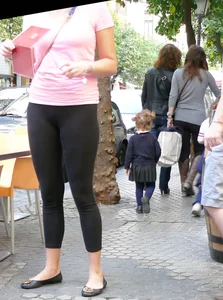 Almost camel toe but mound in leggings with some vtl