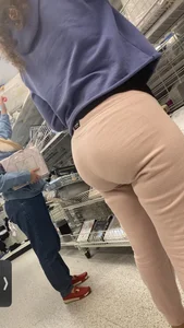 Thick Latina Milf In Pink Sweatpants!