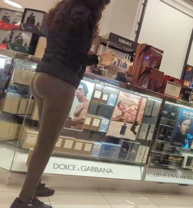 Round Booty at Mall (OC)