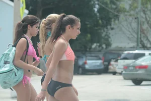 Sexy Florida beach bikini girls