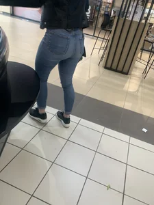 Teen slut tight jean ass