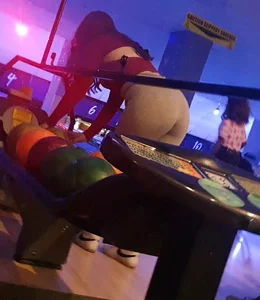 Cute Girl in Grey Tights And a Top With Braces - Huge Booty Creepshots Gallery at the Bowling Alley