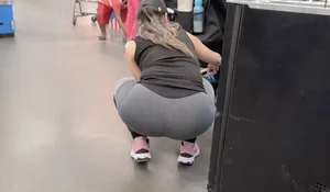 Amazing VPL bubble butt leggings ass (NOT OC)