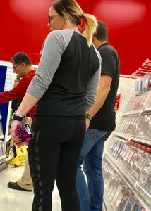 Target blonde with glasses has a nice ass in tight leggings