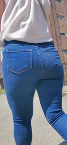 Big ass girl in tight jeans