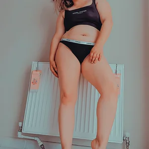 Chubby GF home pics