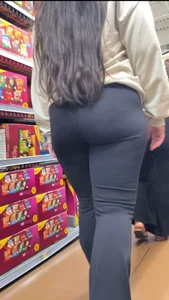 Random caps (pawg,latinas,bbw,petite)