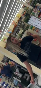You may recognize this blonde milf !