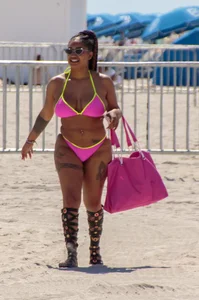 Beach and bikini candid girls