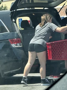 More leggings and ass