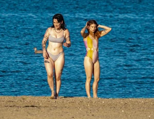 Ladies literally making out on beach
