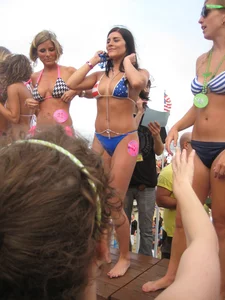 IOP Bikini Contest Drivin N' Cryin Show May 2009