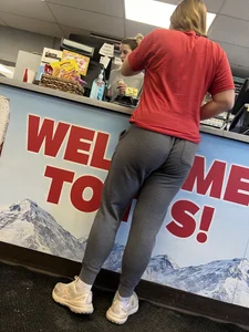 Great wedgie, dirty blonde