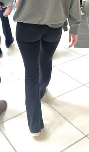 Cute Butt in Mall