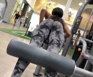 Black girls in the gym cumpilation