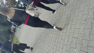Candid girls in leggings and tights