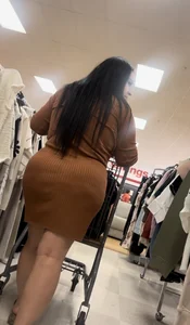 Meaty latina in dress