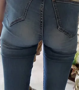 Skinny milf in tight jeans with vpl