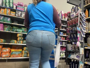 Public Beauties Series | Big BBW VPL on Latina Ass