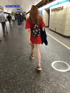 Hot legs subway candid pics