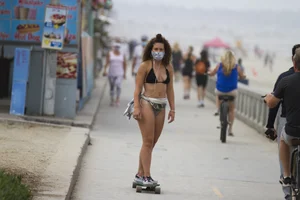 Hot candid summer girls collection
