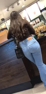 jean round booty latina coed at starbucks line