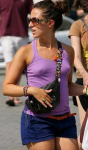 Candid tits and pokies